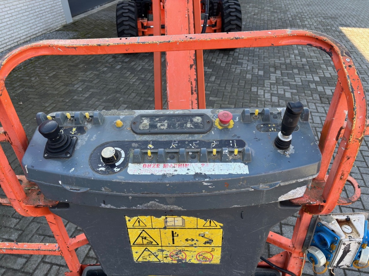 Sold - Telescopic Boom Lift - View 2